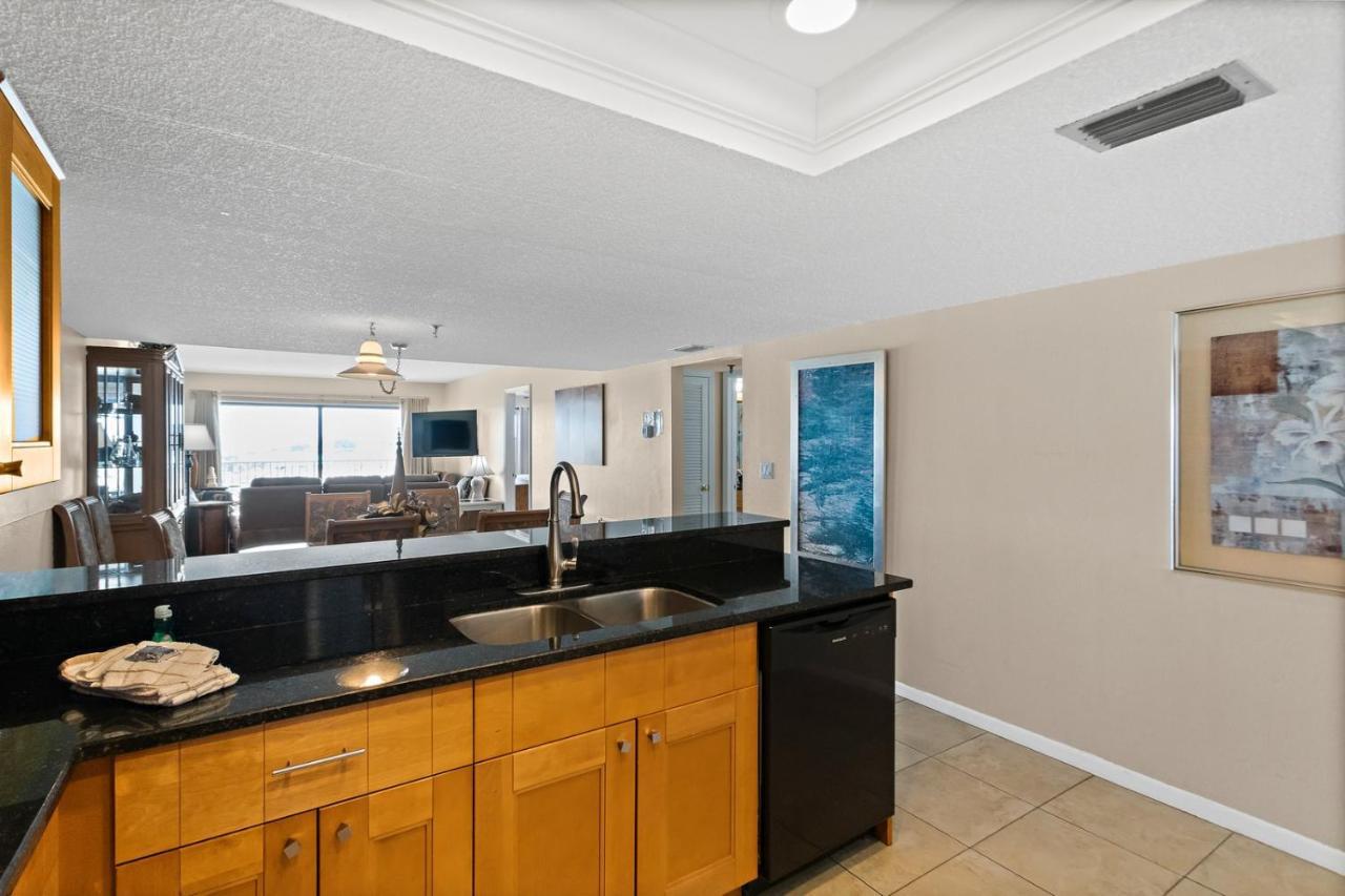 #502 Beach Place Condos - Nightly Rental St. Pete Beach Extérieur photo